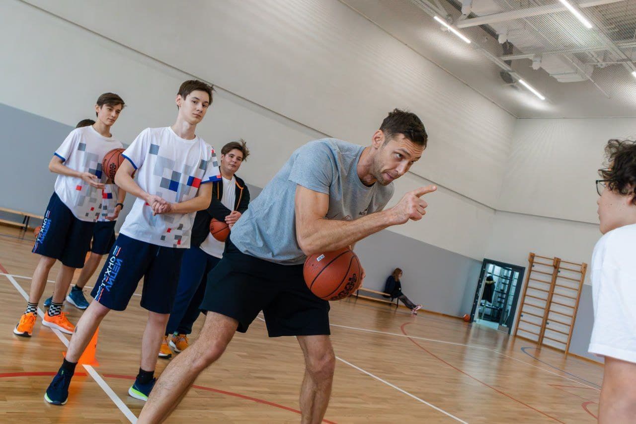 Баскетбол "Высота 3,05"